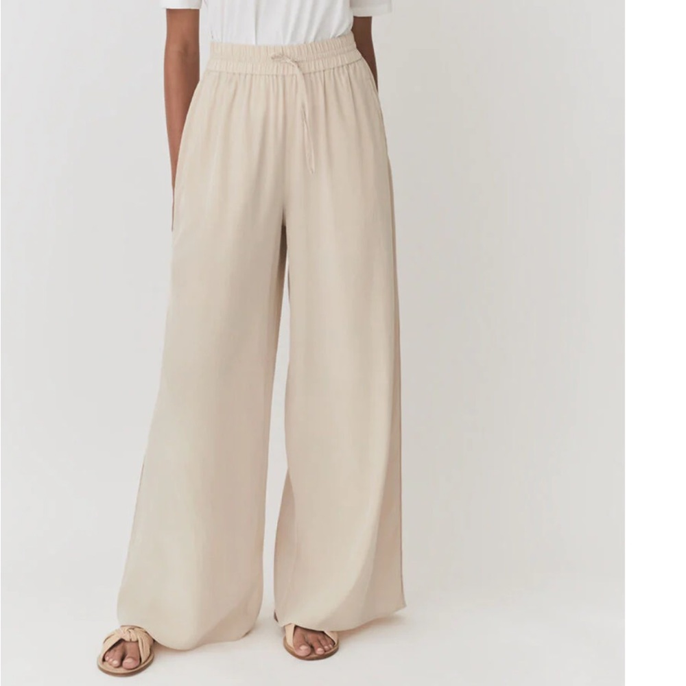 BRAND NEW W TAGS - XS Cuyana Washable Silk Wide Leg Drawstring Pant in Sand